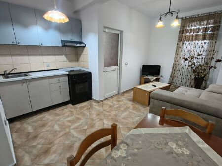 Apartment for Rent at Brryli near Votres with Price 450 thousand leke