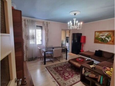 Apartament 2+1 Me Qira tek Myslym Shyri! 700 € /Muaj