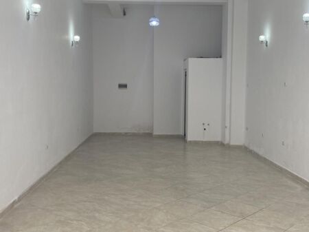 Business premises for rent – Astir !