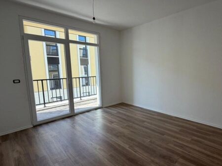 Shitet Apartament 1+1 ne Sauk