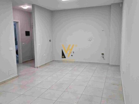 UFFICIO 50 M2 IN AFFITTO A MANGALEMI, 21 DICEMBRE 40.000 LEKE