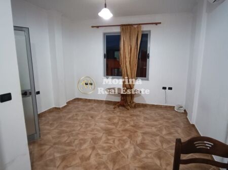 Rent | Shtëpi private 1 + 1 | Ali Demi | 350 €/month