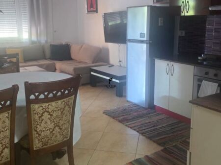 APARTAMENT ME QERA 2+1 KOPSHTI BOTANIK 65.000 LEKE FH-76202
