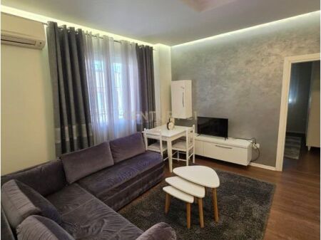Appartamento 2+1 in Affitto a Durazzo, Quartiere N. 5! 450 € /Mese