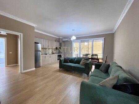 QIRA, APARTAMENT 2+1+2 TE KOPSHTI ZOOLOGJIK 650 € /Muaj