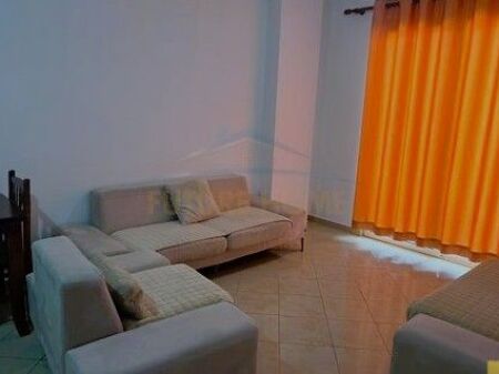 Shitet, Apartament 2+1, Kompleksi Tom Doshi, Shkozë.