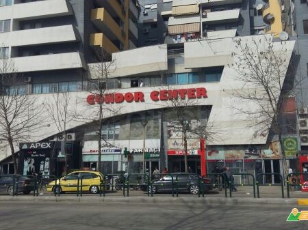 Negozio in affitto – Condor Center, Via Kavaja !