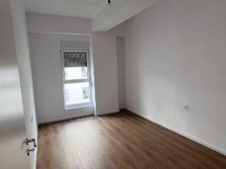 SHITET APARTAMENT 1+1 – KAIMI   Zona Kaimi