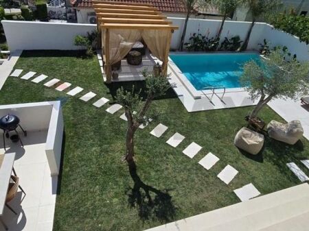 Villa di 1 piano in vendita a Paskuqan  ID:530411003-952