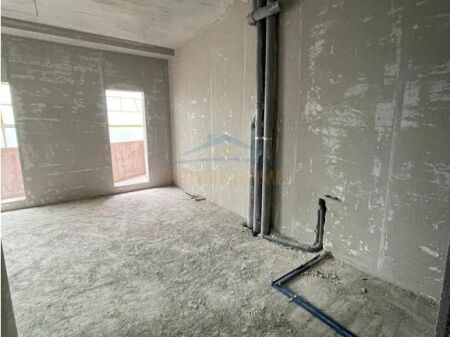 In vendita, Appartamento 2+1+2, Paskuqan, Tirane . Empire66646