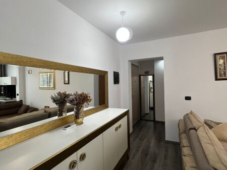 Shitet Apartament 2+1+2 | Liqeni i Thatë