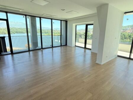 UFFICIO IN AFFITTO PRESSO LAKE VIEW