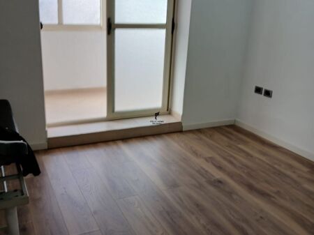 UFFICIO IN AFFITTO 83 M2 21 DICEMBRE 80.000 LEKE FH-76396