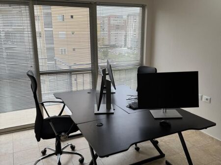 Ufficio 50 m² (1+1+ balcone) 0 Commissione 40,000 leke