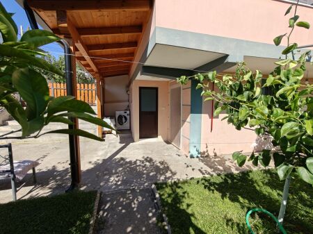 Entrance for Rent 1+1 Institute (3-Storey Villa)