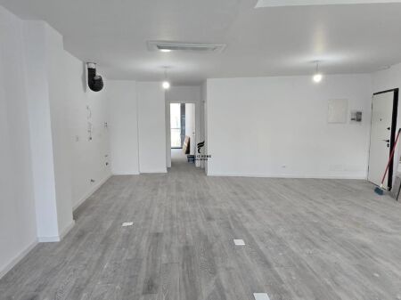 UFFICIO IN AFFITTO 87 M2 VISTA LAGO 150.000 LEKE FH-76503
