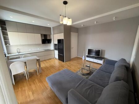  Appartamento 2+1+2 +1 parcheggio in affitto  Complesso Delijorgji, Via “Kavajës”  Prezzo: 110.000 lek/mese