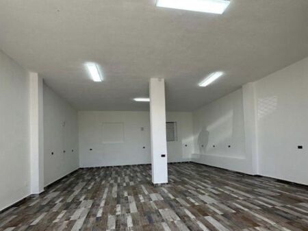 Affitto | Magazinë | Kodra E. Priftit | 500 €/mese