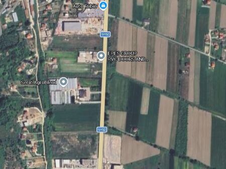 Terreno in vendita a Fushe Preze/ Lungo la strada dell'autostrada