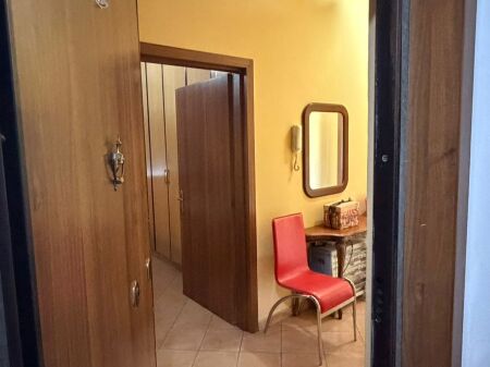 Apartment 1+1 for sale at Komuna e Parisit/ Roundabout