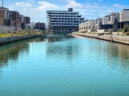 APARTMENT 2+1 + PARKING FOR SALE AT LALZ BAY