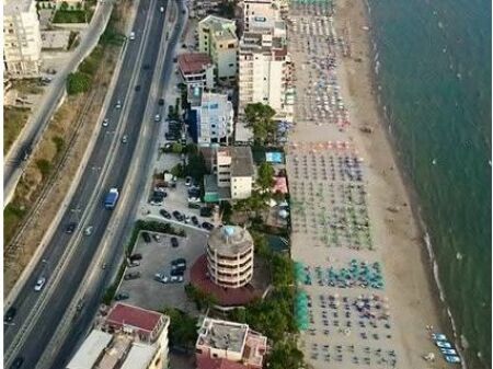 HOTEL AND FUEL STATION FOR SALE BY THE ROAD IN GOLEM