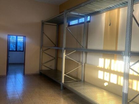 AFFITTASI MAGAZZINO 100M2 KODRA E PRIFTIT