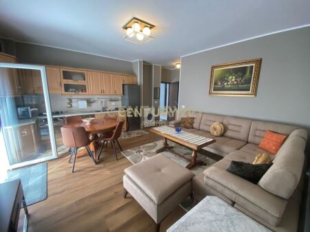 SUPER APPARTAMENTO IN AFFITTO SULLA SPIAGGIA DI DURRES CON VISTA MARE!