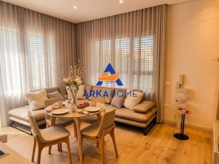 AFFITTASI APPARTAMENTO 1+1 + VERANDA "KODRA E DIELLIT" 800 EURO