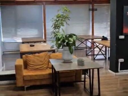 LOCALE UFFICIO IN AFFITTO 154M2 VIA KAVAJES