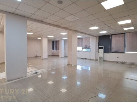 UFFICI IN AFFITTO VICINO AL CENTRO 645m!
