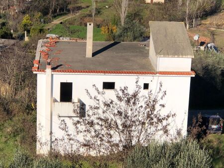 Casa su 3 piani con terreno di 1 dynym in vendita – Valas, Elbasan