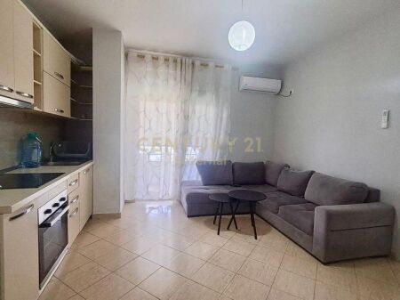 Appartamento 1+1 In Affitto a Xhamllik 450 € /Mese