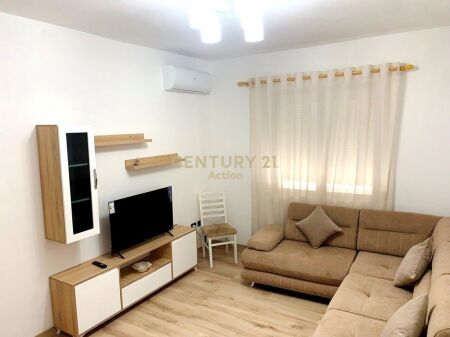 AFFITTIAMO APPARTAMENTO 1+1 IN CENTRO - DURRËS!