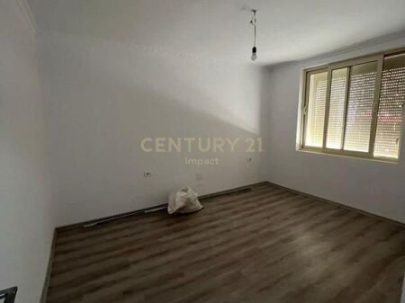 2+1 apartment for rent near Myslym Shyri! 700 € /Month