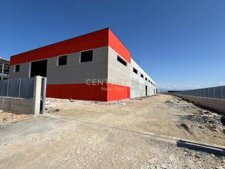 MAGAZZINO  TERRENO IN VENDITA. OCCASIONE