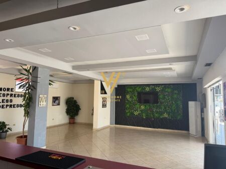 LOCALE COMMERCIALE 150 M2 IN AFFITTO A LAPRAKE 100.000 LEKE