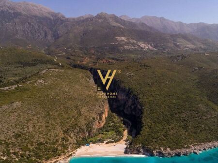 TERRENO IN VENDITA 9.000 M2 A GJIPE 1.210.000 EURO