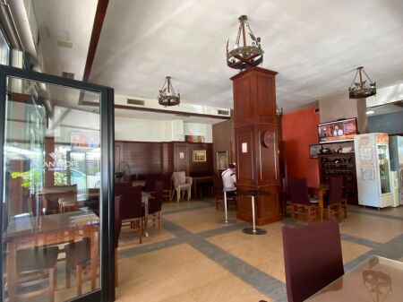 Opportunità di Investimento Esclusiva: Bar-Ristorante Premium in Vendita Vicino alla Stazione Ferroviaria, Durrës
