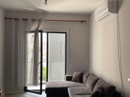 Apartment 1+1 for rent on the 4th floor near Astir roundabout