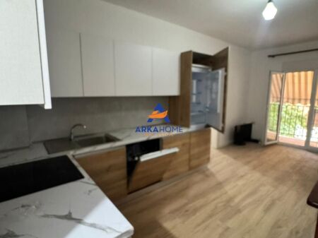 VENDESI APPARTAMENTO 1+1 "VIA HAMDI SULÇEBE, DIETRO COCORD" 140.000 EURO