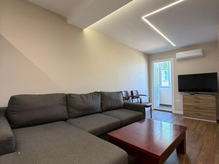 Apartament 1+1 me qira në Sauk të Ri