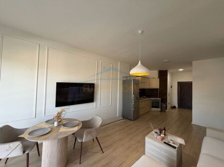 For sale, Apartment 1+1, Kamza Junction, Tirana