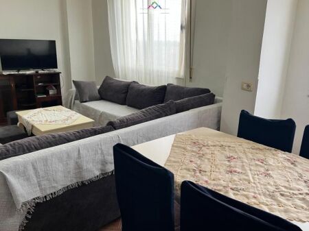 Appartamento in Affitto 2+1 Vicino a Via Kavaja (ID B2201932) Tirana