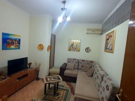 Apartament me qera 1+1 - 5 Maj