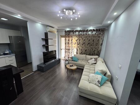 Appartamento in affitto 2+1 Ex campo di aviazione 9° piano con ascensore  Prezzo 550 euro al mese