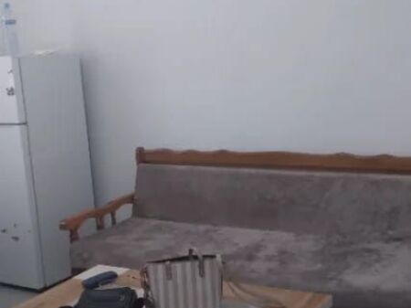 Jepet me qera apartament 1+1  Rruga Njazi Meka, pranë Universitetit të Mjekësisë