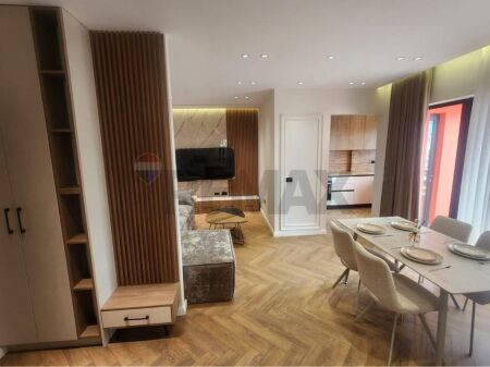 Apartment 2+1 for sale on Kavaja Street, opposite Delijorgji