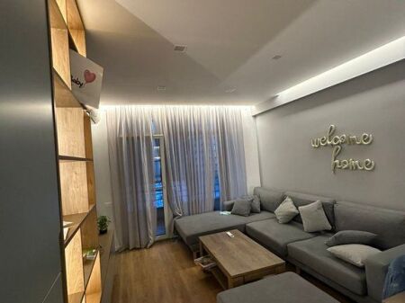 APARTAMENT1+1 TEK MOMUNA E PARISIT!