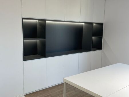 UFFICIO PRESTIGIOSO IN AFFITTO NEL GARDEN BUILDING